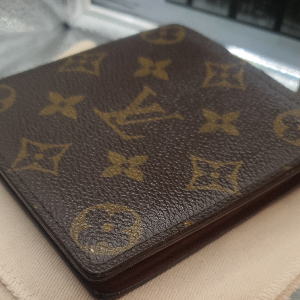 🤎Louis Vuitton Brown Men's Monogram Wallet -EUC - Picture 9 of 14